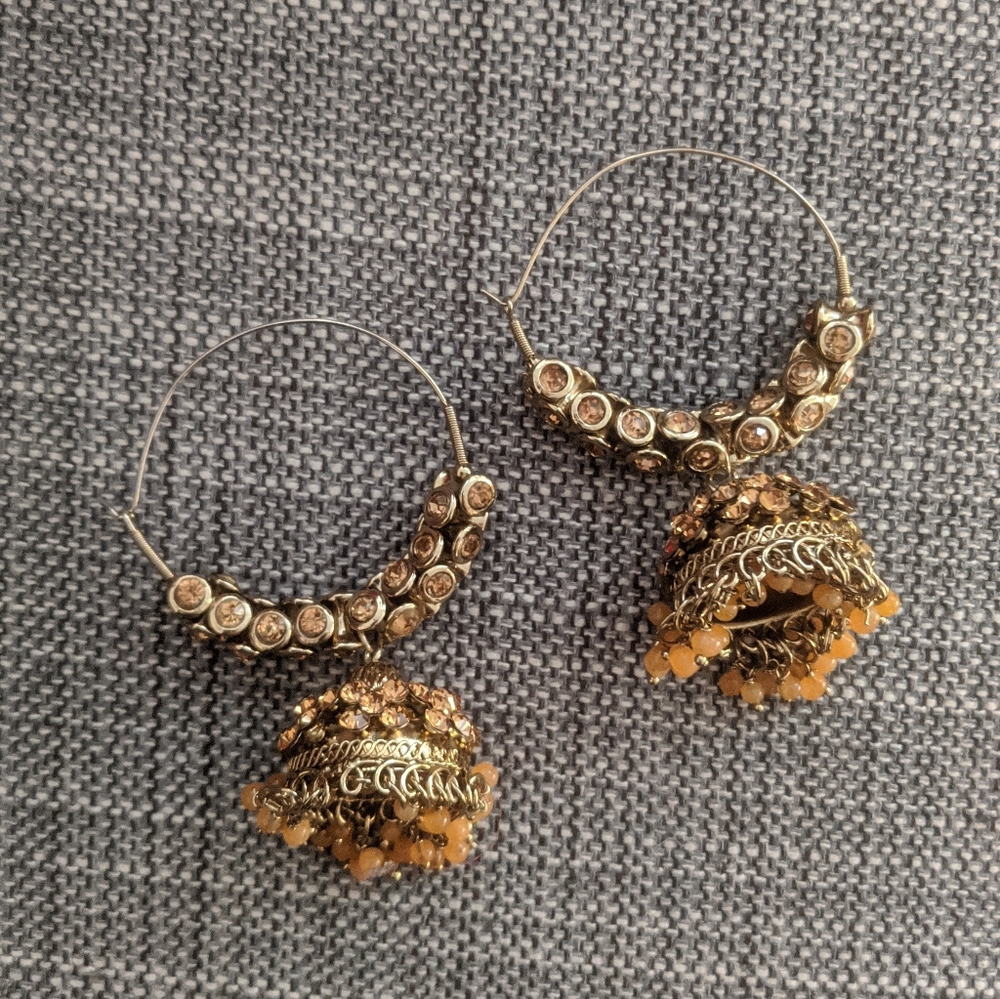Funky earrings! - Picture 2 of 2